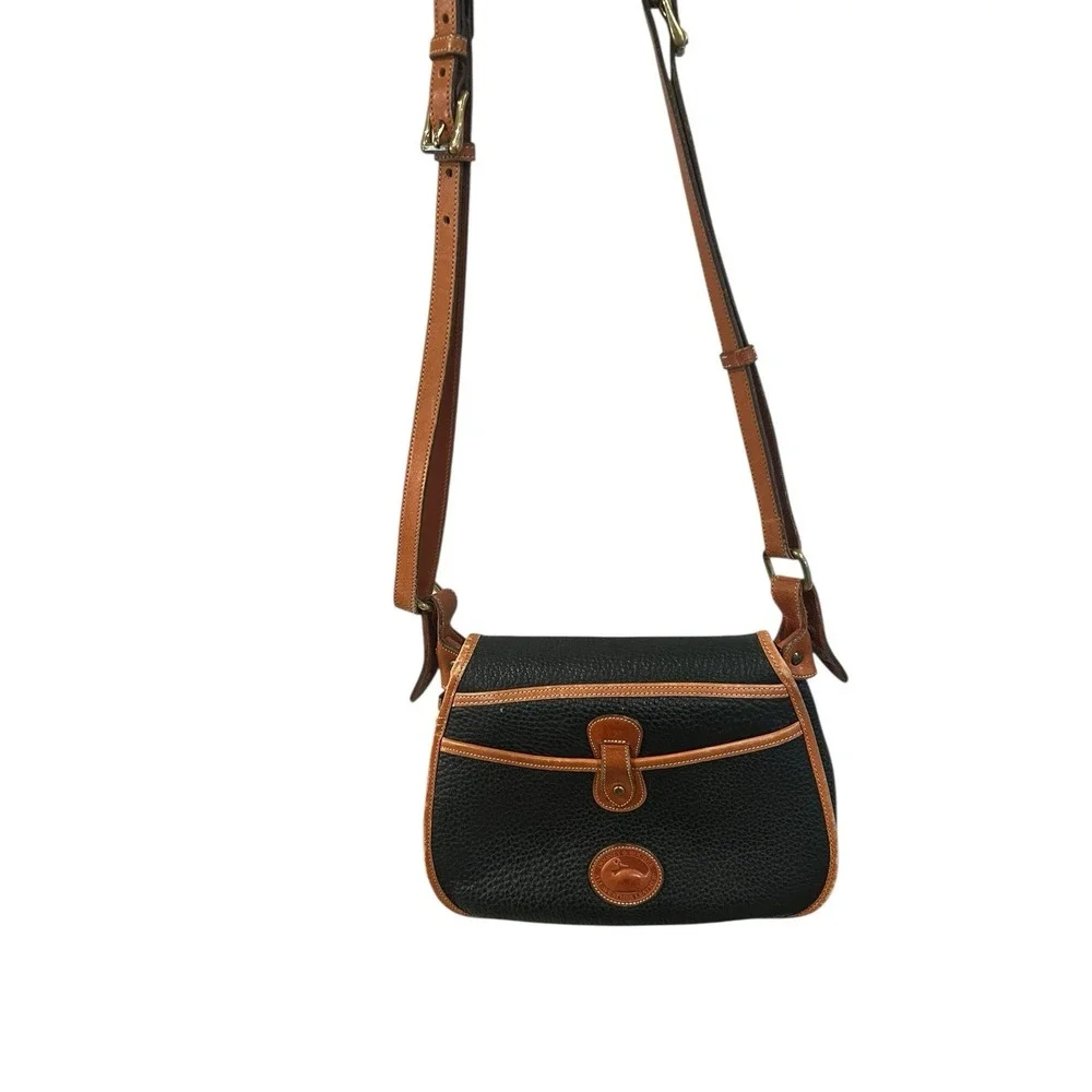 Vintage Dooney & Bourke All-Weather Leather Large‎ Horseshoe Bag Crossbody